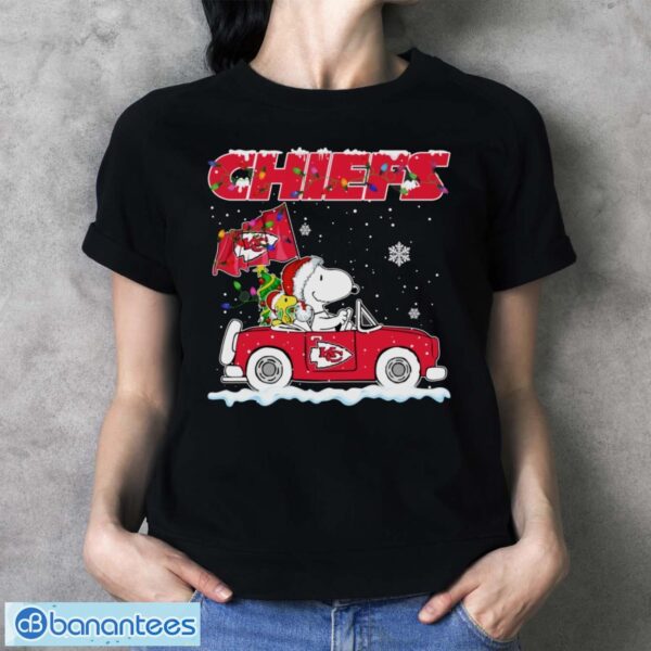 Kansas City Chiefs Snoopy And Woodstock Driving Car Cute Snoopy Limited Edition Shirt - Ladies T-Shirt