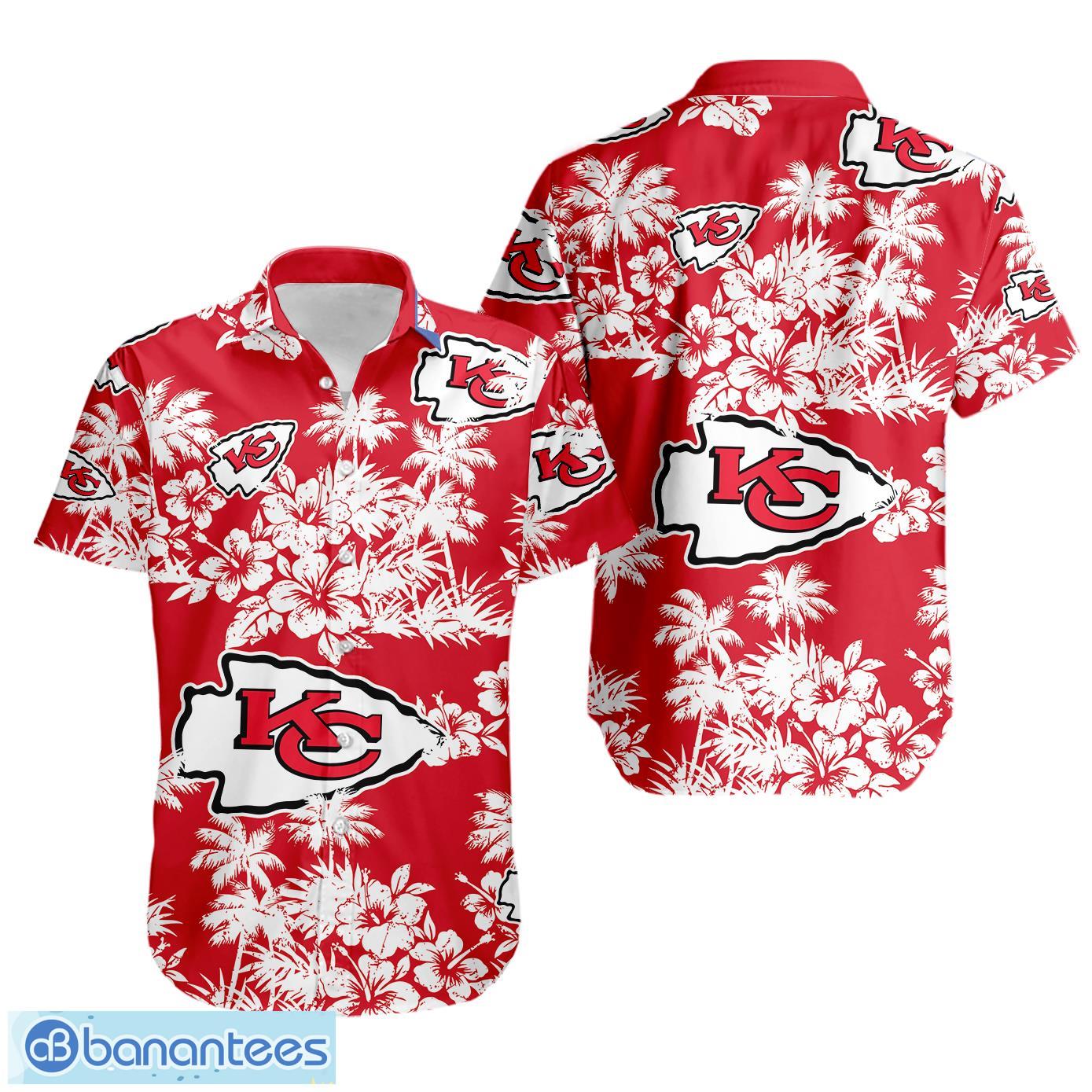 kansas city chiefs tropical hawaii style short sleeve hawaiian shirt image Kansas City Chiefs Tropical Hawaii Style Short Sleeve Hawaiian Shirt Product Photo 1
