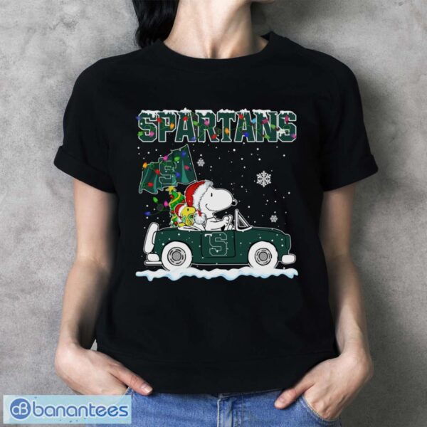 Michigan State Spartans Snoopy And Woodstock Driving Car Cute Snoopy Limited Edition Shirt - Ladies T-Shirt