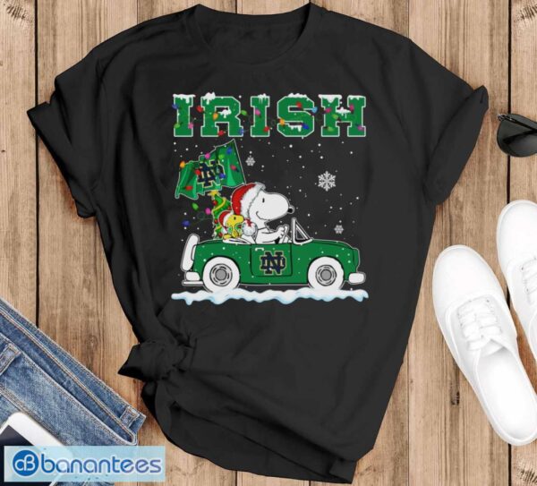 Notre Dame Fighting Irish Snoopy And Woodstock Driving Car Cute Snoopy Limited Edition Shirt - Black T-Shirt