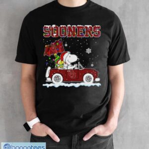 Oklahoma Sooners Snoopy And Woodstock Driving Car Cute Snoopy Limited Edition Shirt - Black Unisex T-Shirt