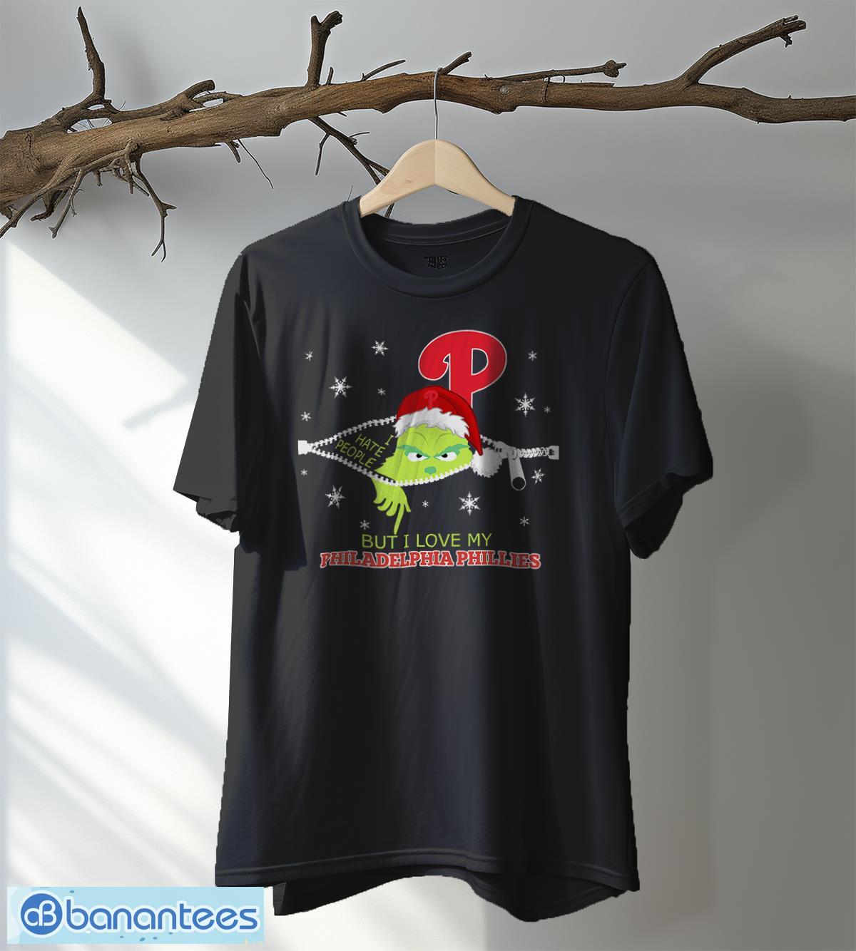 the grinch i hate people but i love philadelphia phillies christmas t shirt 4 image The Grinch I Hate People But I Love Philadelphia Phillies Christmas T-shirt Product Photo 5