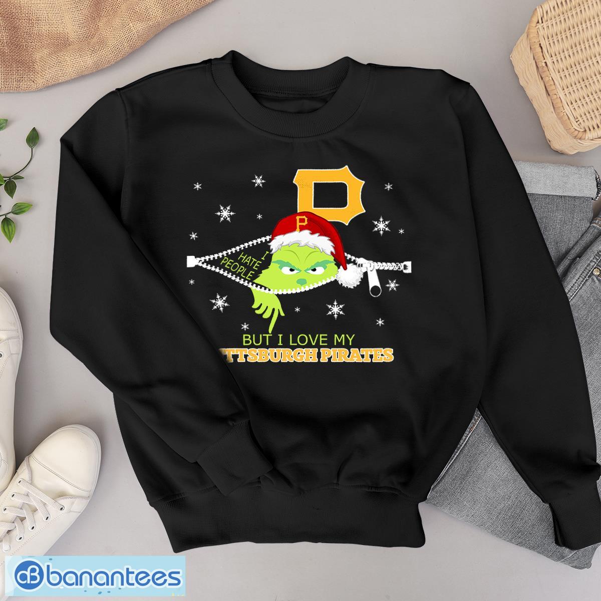 the grinch i hate people but i love pittsburgh pirates christmas t shirt image The Grinch I Hate People But I Love Pittsburgh Pirates Christmas T-shirt Product Photo 1