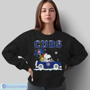 Chicago Cubs Snoopy And Woodstock Driving Car Shirt Sweatshirt Hoodie - Sweatshirt