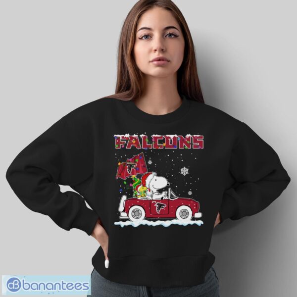 Atlanta Falcons Snoopy And Woodstock Driving Car Shirt Sweatshirt Hoodie - Sweatshirt