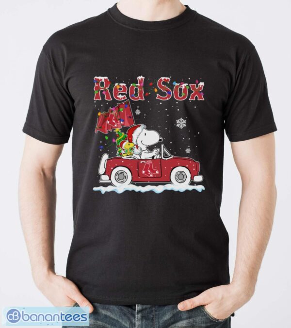 Boston Red Sox Snoopy And Woodstock Driving Car Shirt Sweatshirt Hoodie - Men T-Shirt