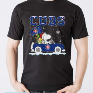 Chicago Cubs Snoopy And Woodstock Driving Car Shirt Sweatshirt Hoodie - Men T-Shirt