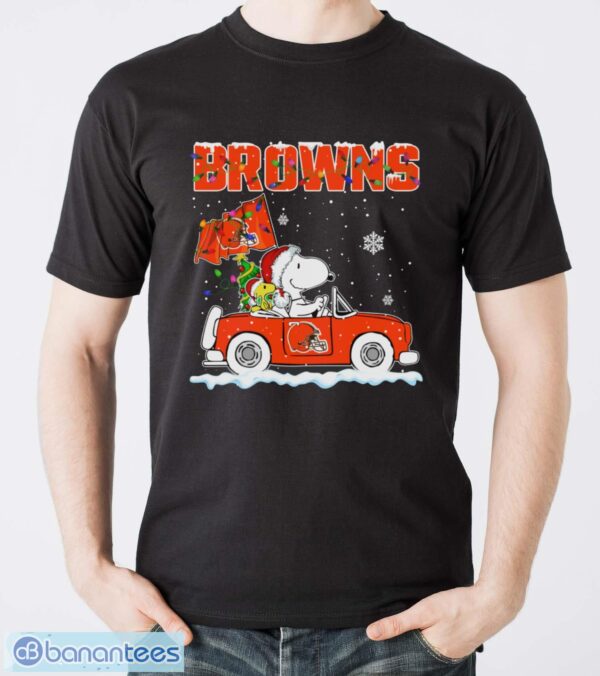 Cleveland Browns Snoopy And Woodstock Driving Car Shirt Sweatshirt Hoodie - Men T-Shirt