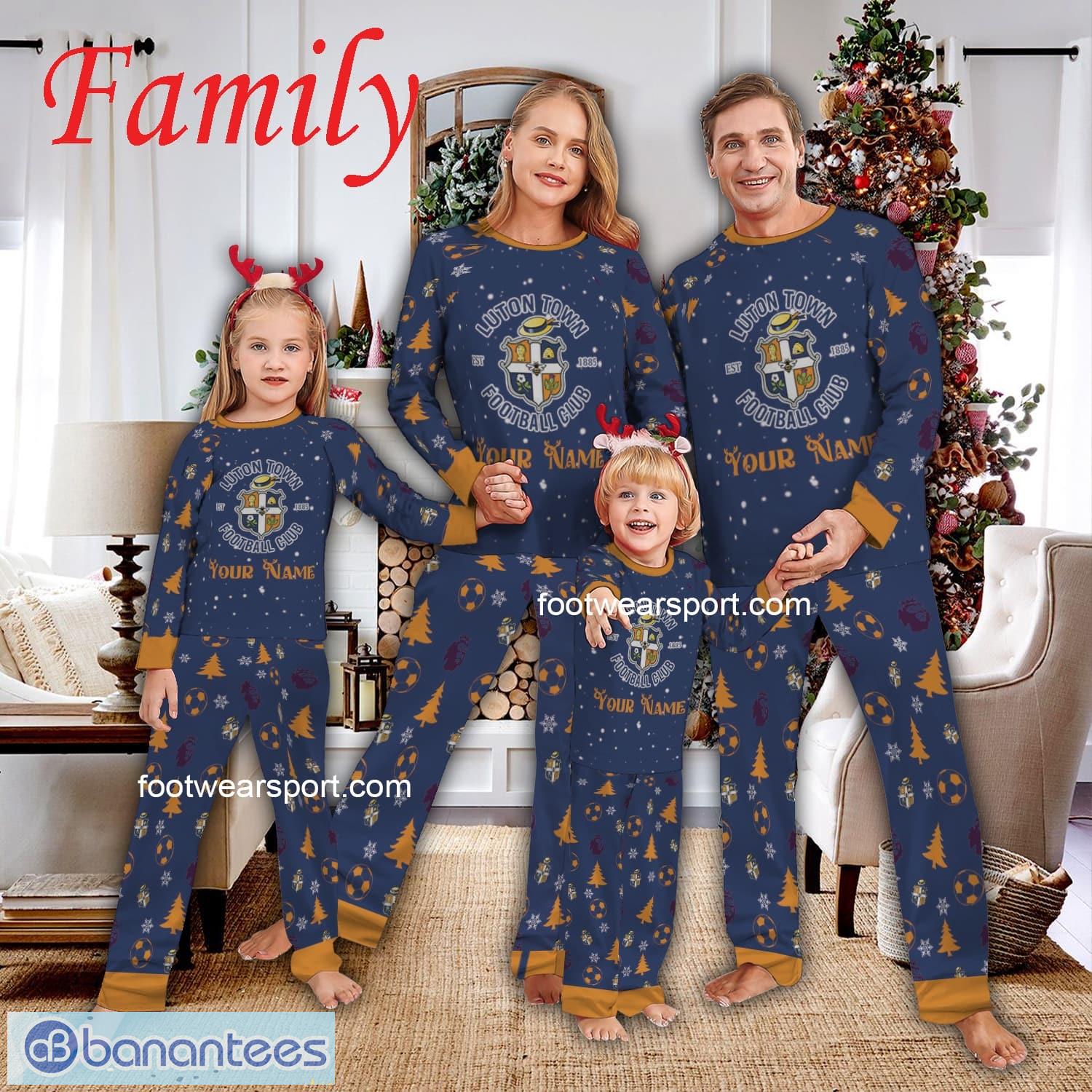 new pattern epl luton town christmas family pajamas set for men women kid image New Pattern EPL Luton Town Christmas Family Pajamas Set For Men Women Kid - New Pattern EPL Luton Town Christmas Family Pajamas Set For Men Women Kid