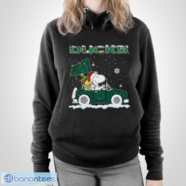 Oregon Ducks Snoopy And Woodstock Driving Car Shirt Sweatshirt Hoodie - Unisex Pullover Hoodie