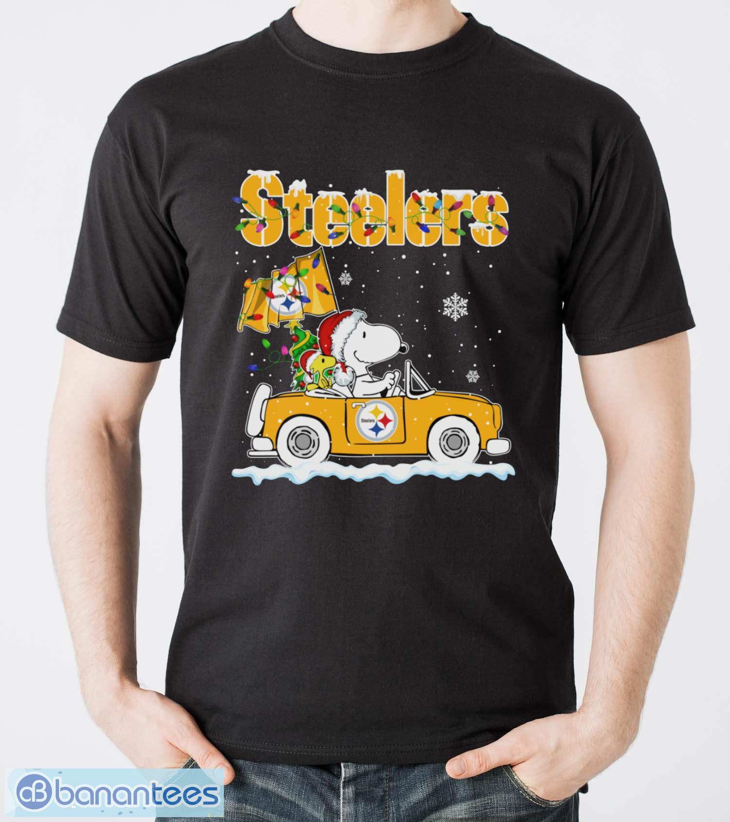 pittsburgh steelers snoopy and woodstock driving car shirt sweatshirt hoodie image Pittsburgh Steelers Snoopy And Woodstock Driving Car Shirt Sweatshirt Hoodie - Men T-Shirt