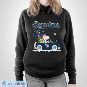 Cleveland Guardians Snoopy And Woodstock Driving Car Shirt Sweatshirt Hoodie - Unisex Pullover Hoodie