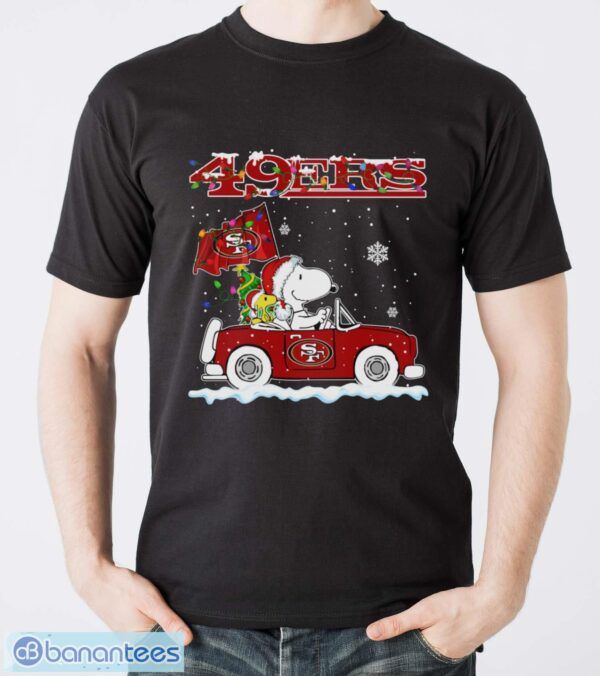 San Francisco 49ers Snoopy And Woodstock Driving Car Shirt Sweatshirt Hoodie - Men T-Shirt